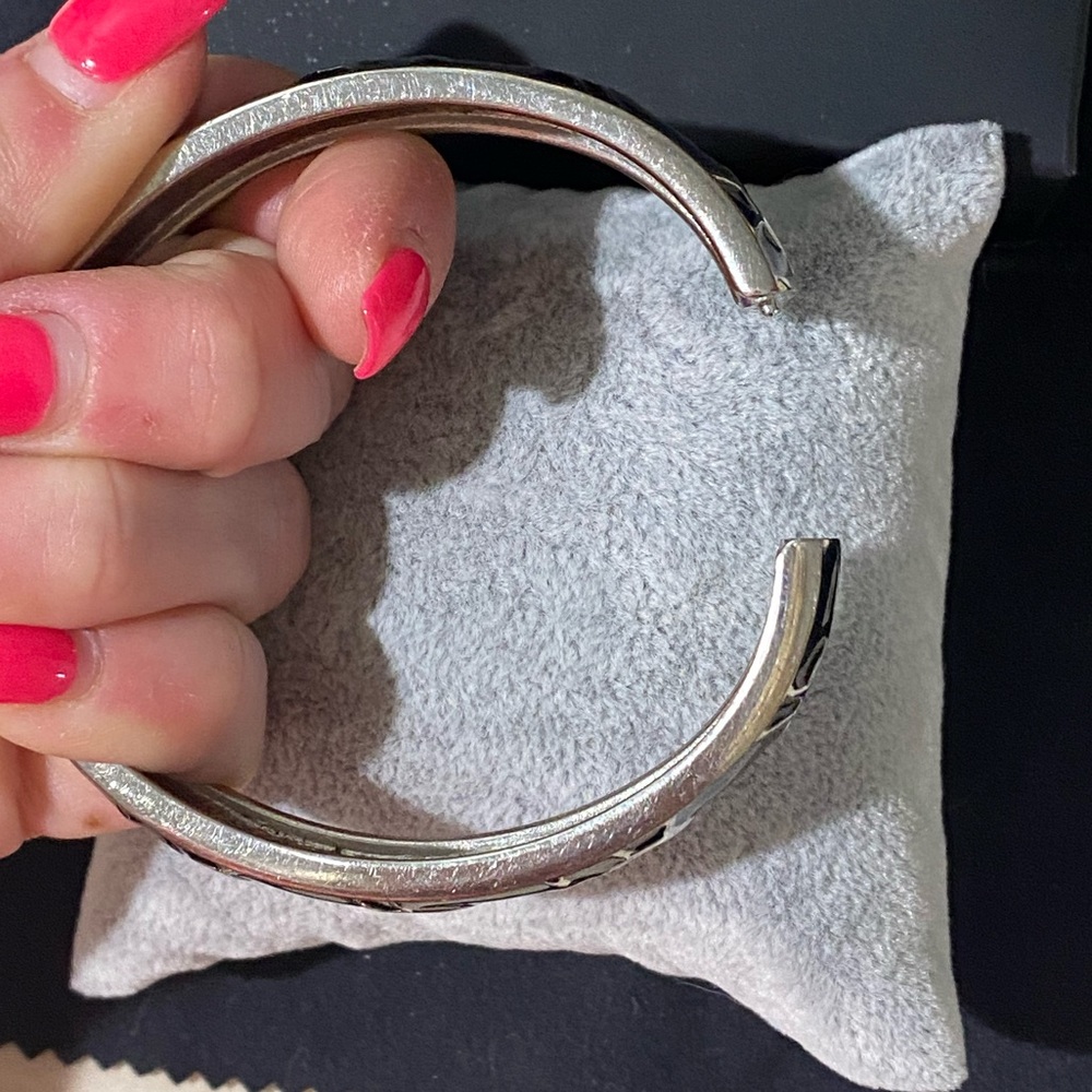 5/$25 Express bangle - Picture 5 of 6